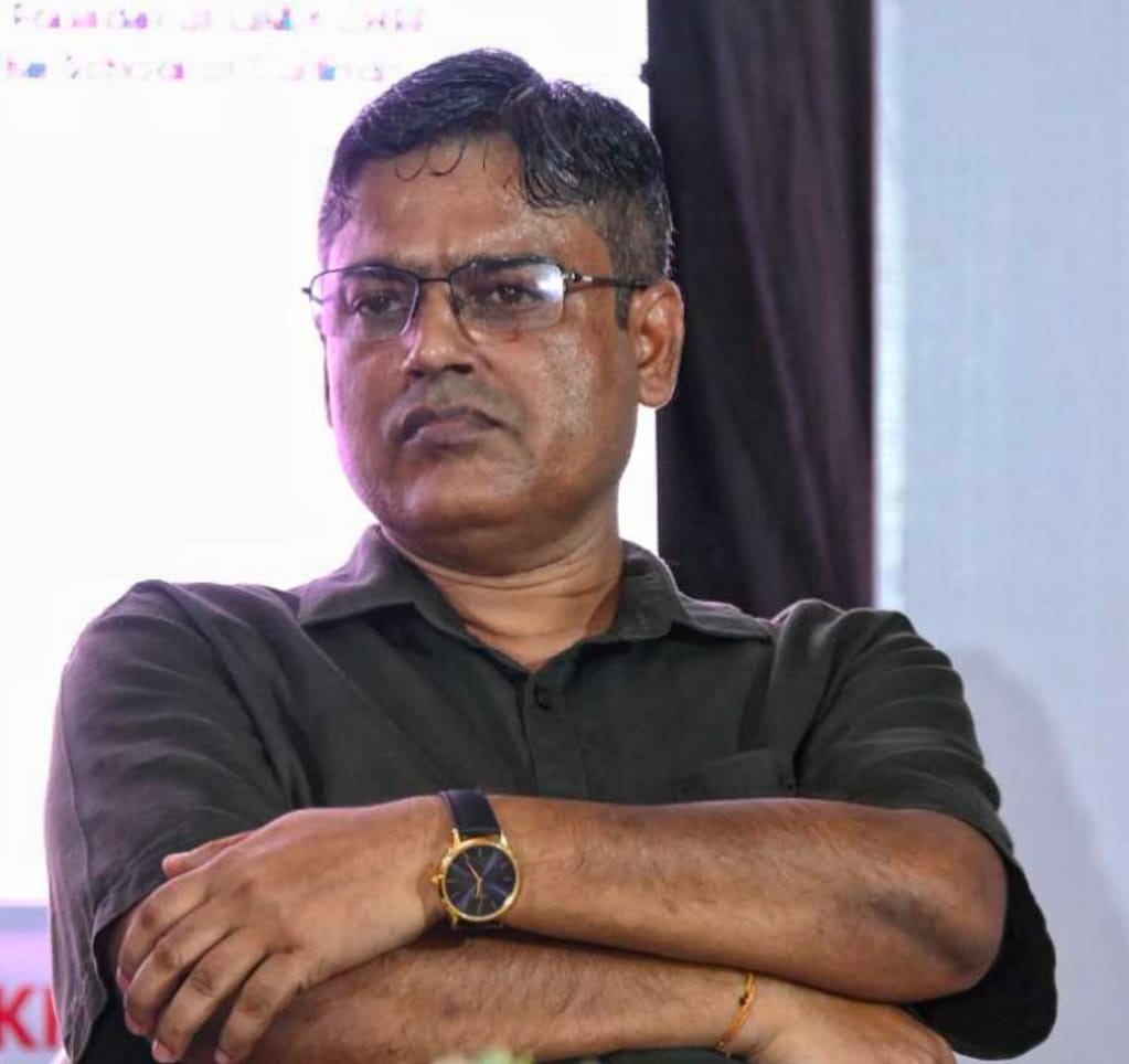 Dr. Nilendu Dhar